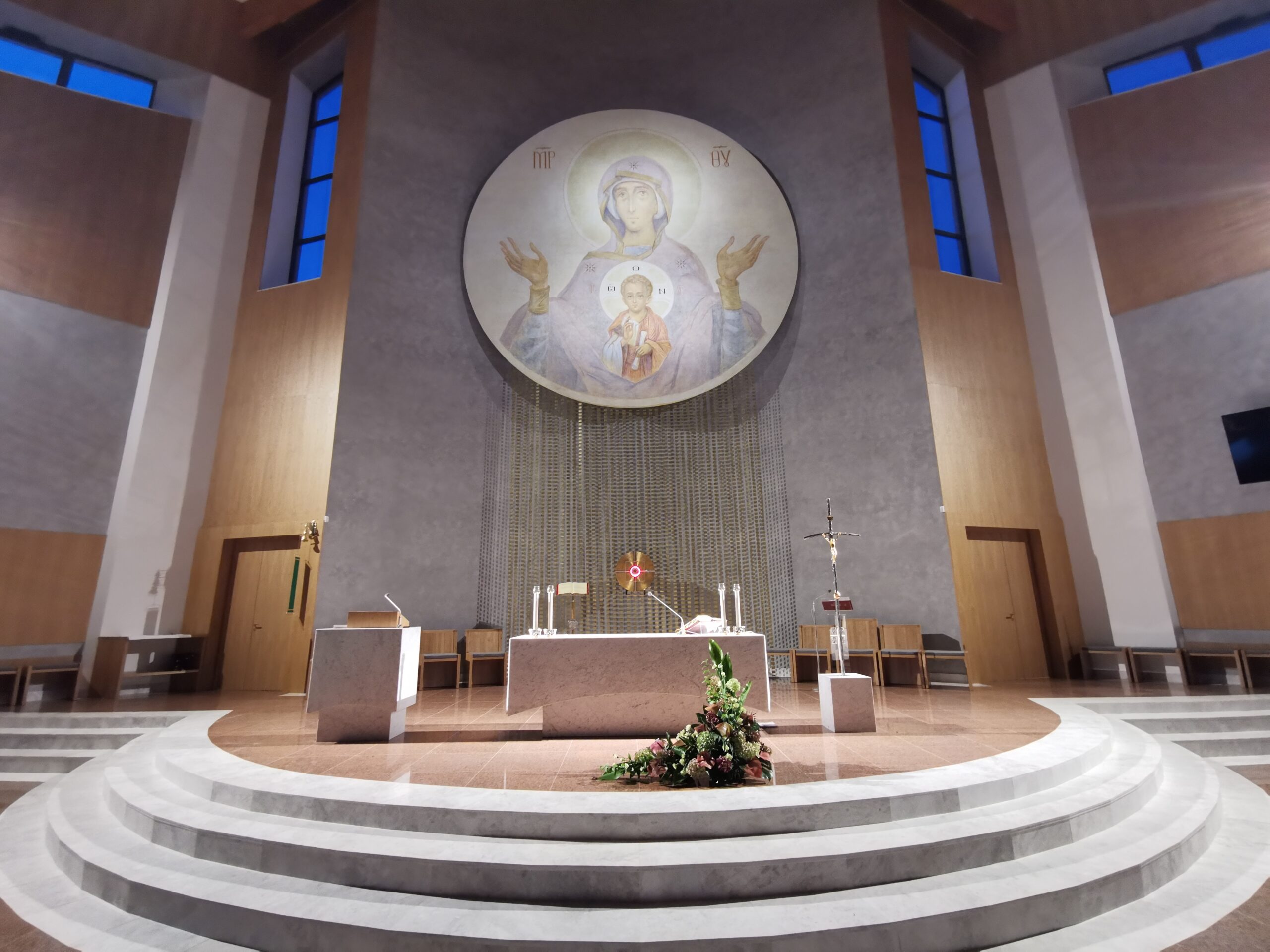 NOWY PORZĄDEK MSZY ŚWIĘTYCH